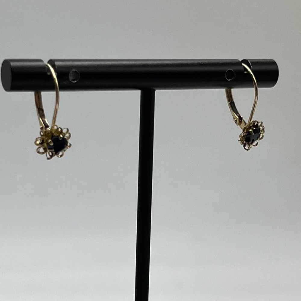Vintage Sapphire Estate 14k Yellow Gold Lever Back Filigree Scalloped earrings